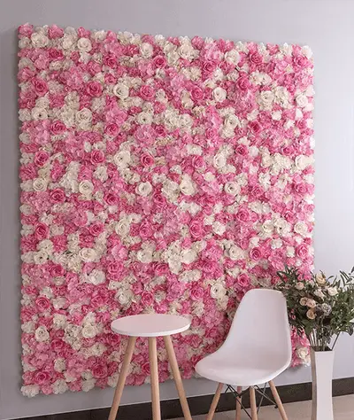 Mur de Fleurs Tout en Féminité